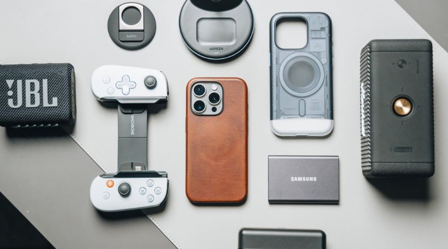 5 Customized Accessories For iPhone 15 | The Pennywize